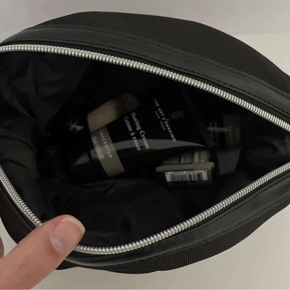 The Art Of Shaving new includes